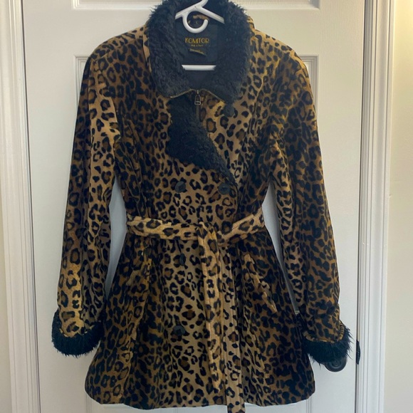 Vintage Komitor Jackets & Blazers - Komitor Vintage Faux fur leopard coat